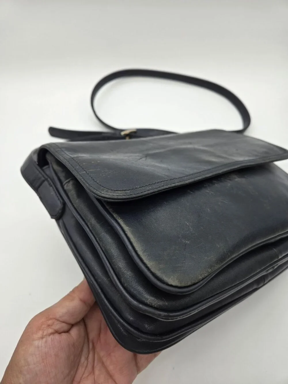 Vintage Giani Bernini Navy Blue Genuine Leather Front Flap Crossbody Shoulder Ba